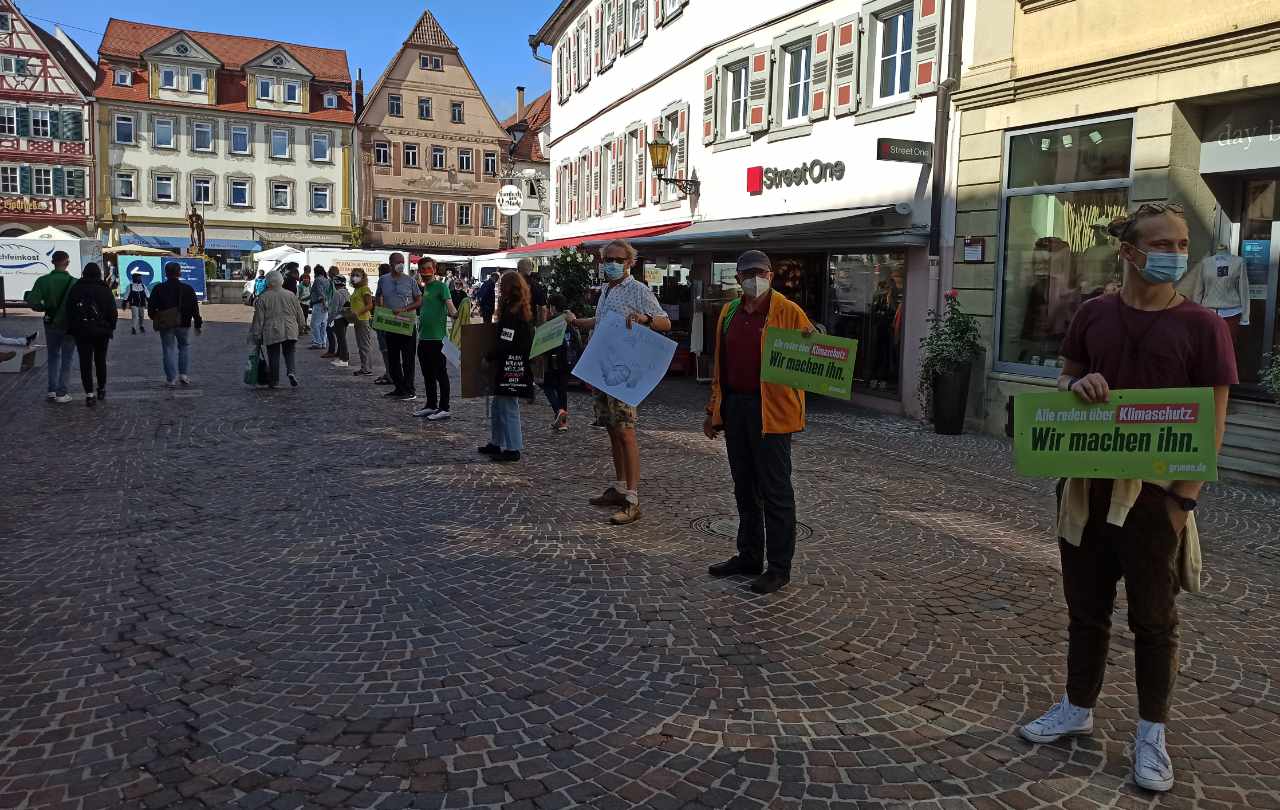 Menschenkette am Klimastreiktag 24.09.2021 in Bad Mergentheim